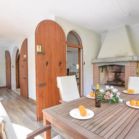 Holiday home Anna *